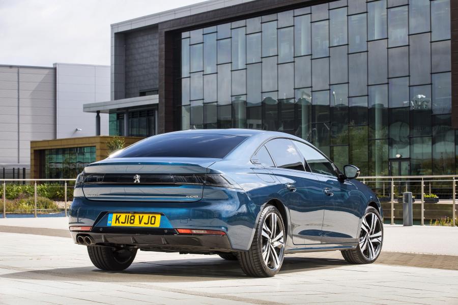  Peugeot 508 GT 2018 года  (UK) (фото 17 из 33)